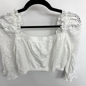 WILD HONEY LACE CROP TOP